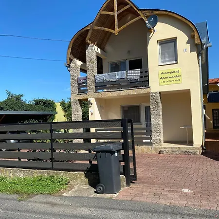Apartment Aranypatak Apartmanhaz