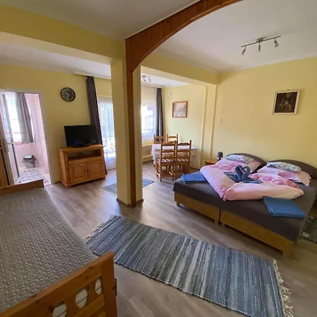 Aranypatak Apartmanhaz Daire *