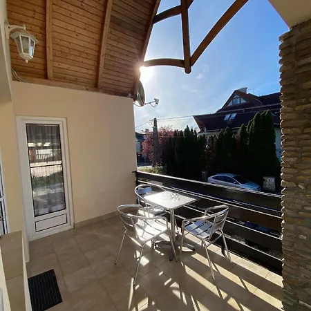 Aranypatak Apartmanhaz Hévíz