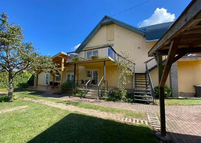 Aranypatak Apartmanhaz Hévíz